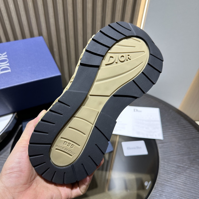D10R SHOES B35 B35-007