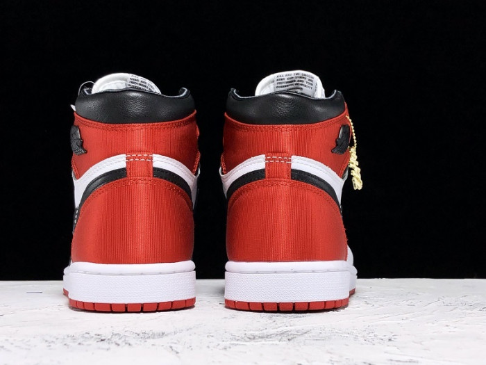 air jordan 1 retro high satin black toe (w) cd0461-016