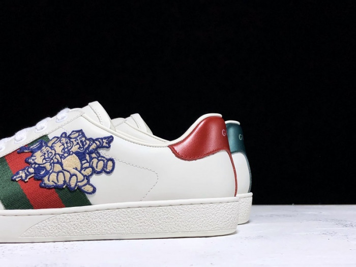 gucc ace embroidered low-top sneaker