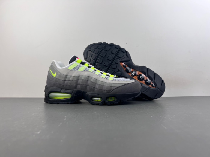 Nike Air Max 95 PreM1vm Greedy IM2211-001