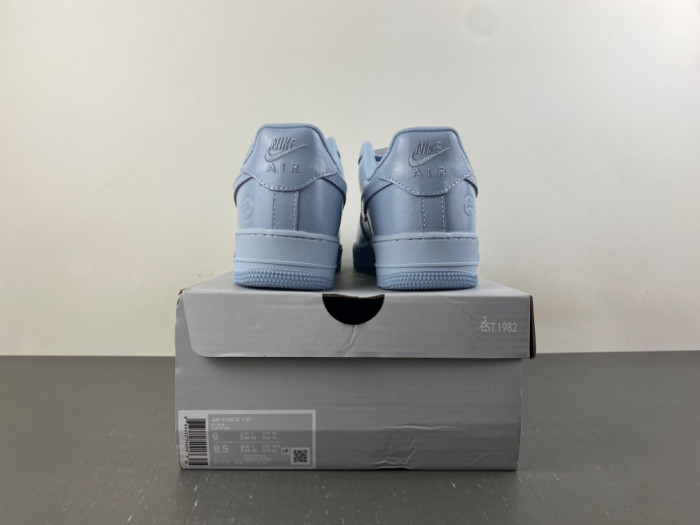 Nike Air Force 1 Low 