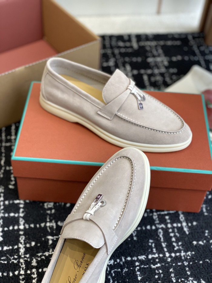 L0r0 P1ana Loafer