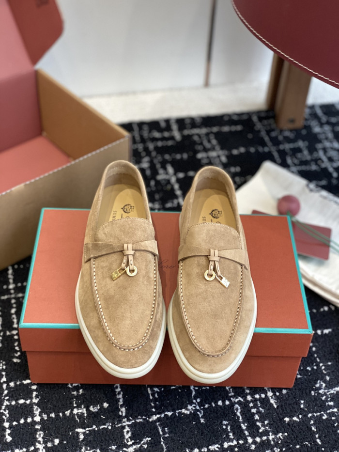 L0r0 P1ana Loafer