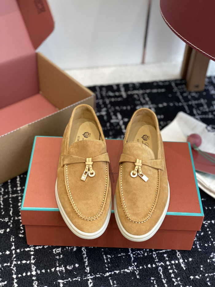 L0r0 P1ana Loafer