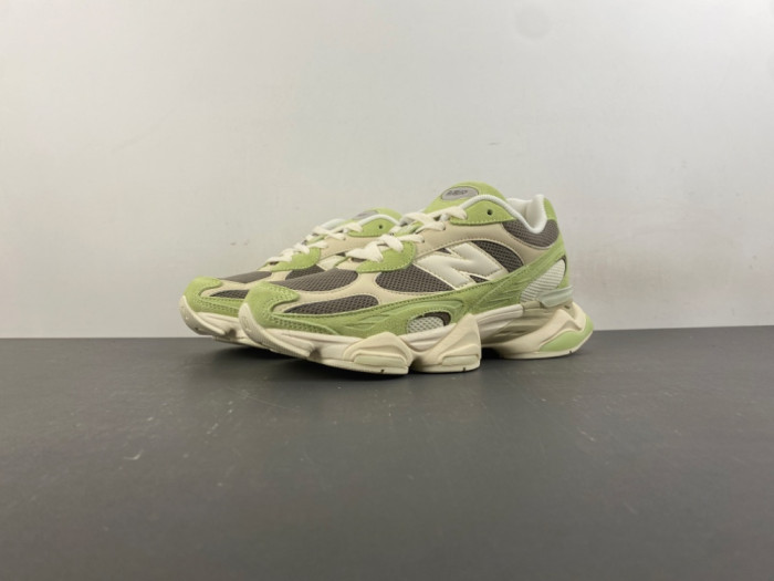 New Ba1an*e Wmns 9060R 